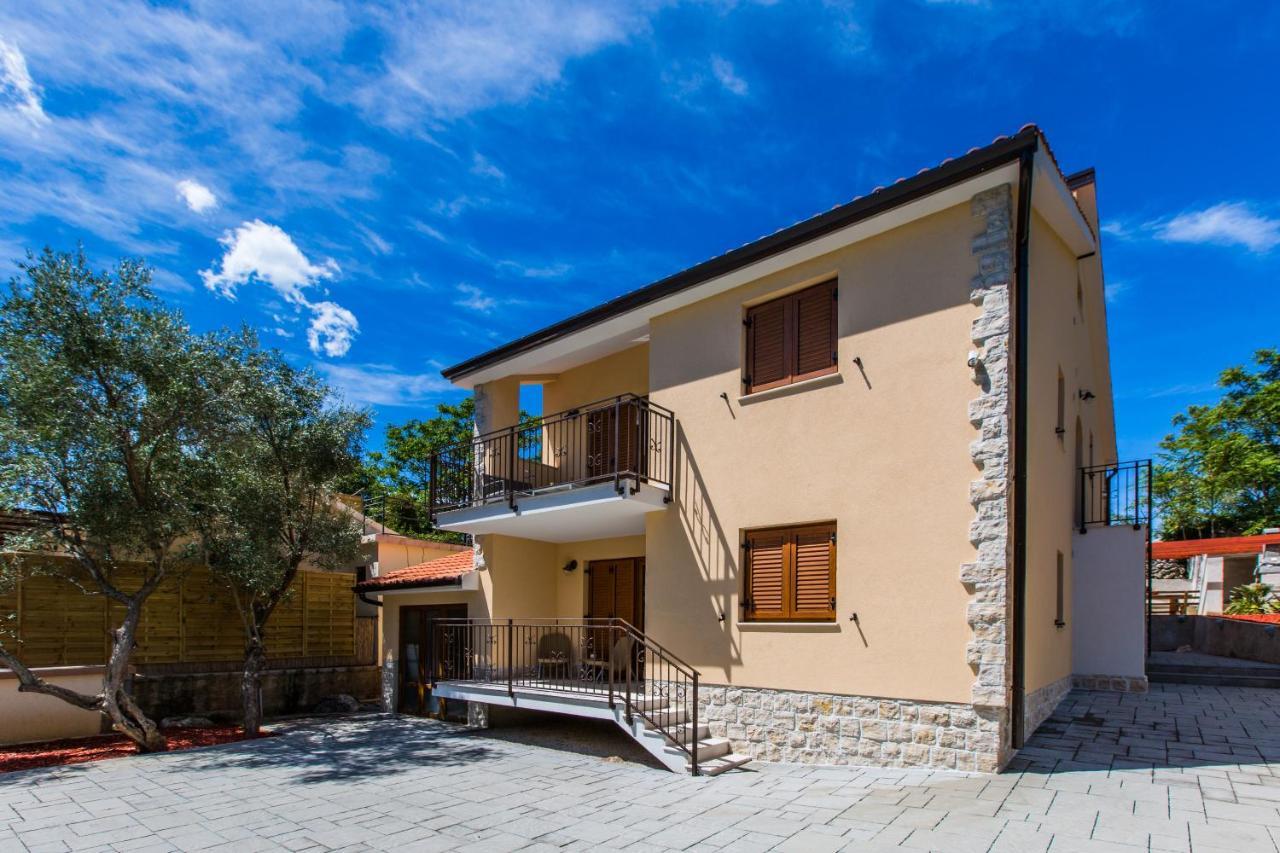 Apartments Villa Diamant With Pool & Whirlpool Čižići Zewnętrze zdjęcie